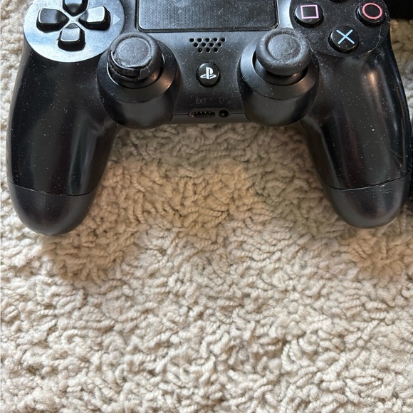 Sony PlayStation 4 500GB Gaming Console with 2 OEM Controller Black‎ WORKS Read✅ - Picture 3 of 8